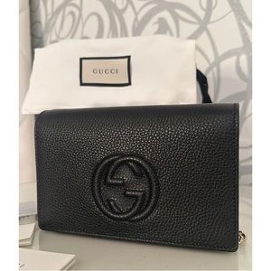 Brand New Gucci Black Soho Leather Crossbody Bag Gold Chain Strap